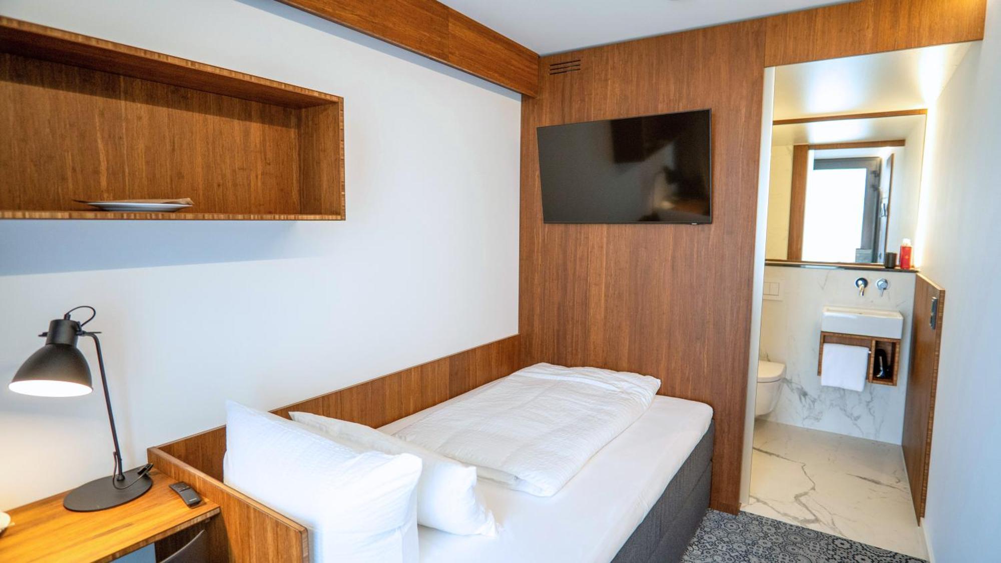 Tin Inn - Heinsberg - Das Hotel Aus Hochwertig Ausgebauten Ueberseecontainern 外观 照片
